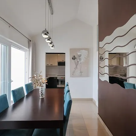 Apartman Andy דירה