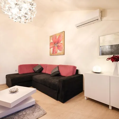 Apartman Andy זאדאר